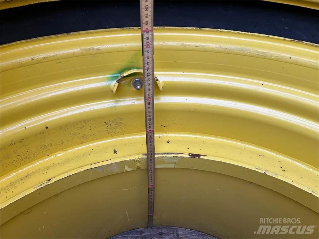 Mitas 480/95R50 Banden, wielen en velgen