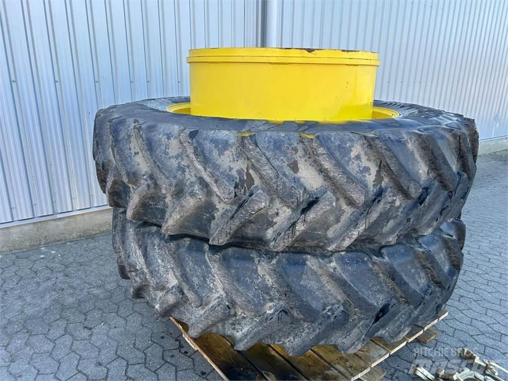 Mitas 480/95R50 Banden, wielen en velgen