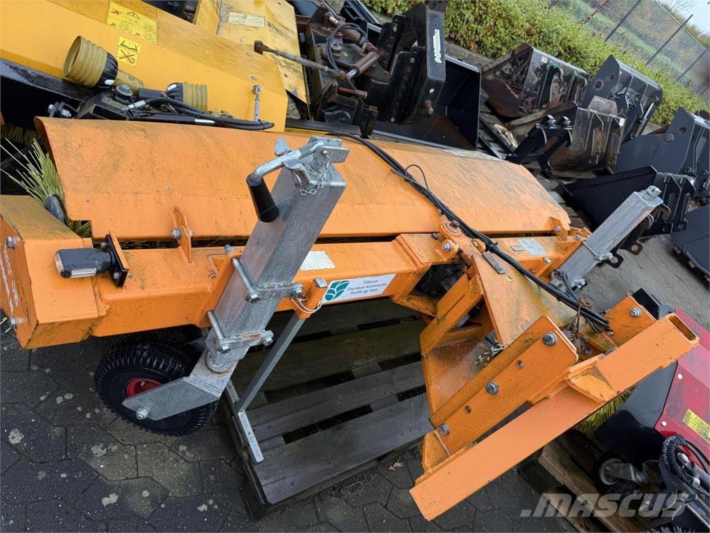 Nesbo FM2000S Veegmachines