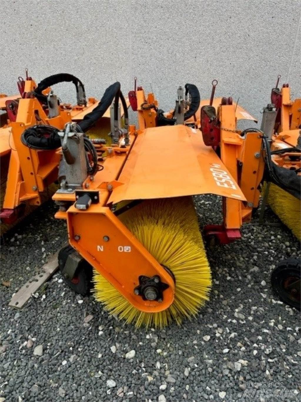Nesbo HF1600S Veegmachines