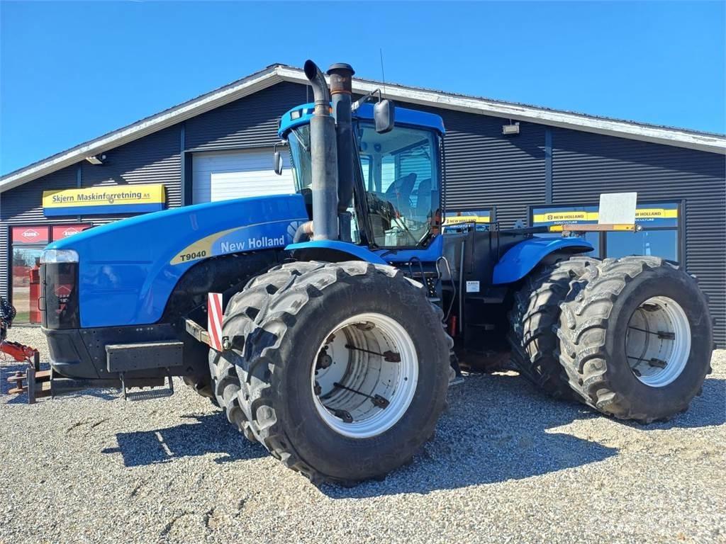 New Holland T9040 Tractoren