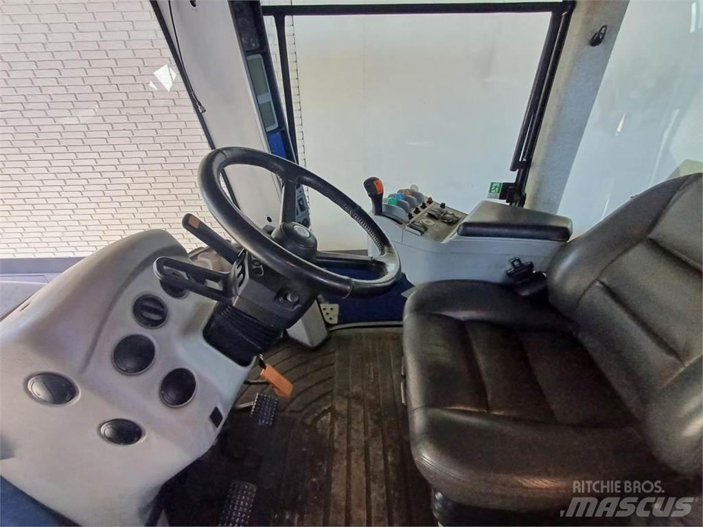 New Holland T9040 Tractoren