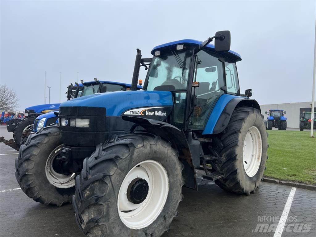 New Holland TM140 Tractoren