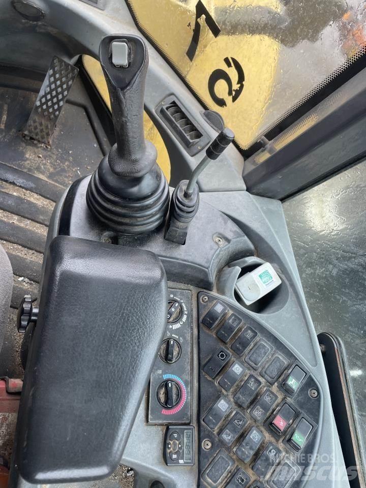 New Holland W190B Wielladers