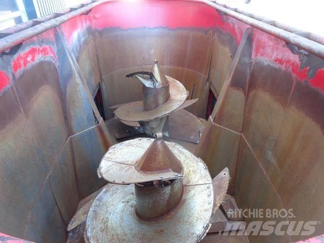 Peecon 20 M3 Voedermachines