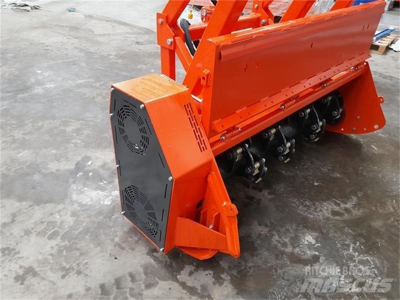 - - -  Boxer Agri Stobbenfreesmachines