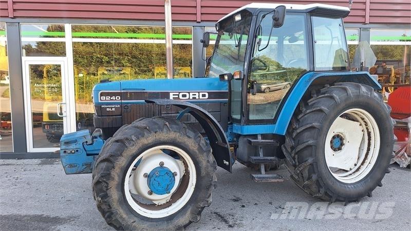 Ford 8240 Tractoren