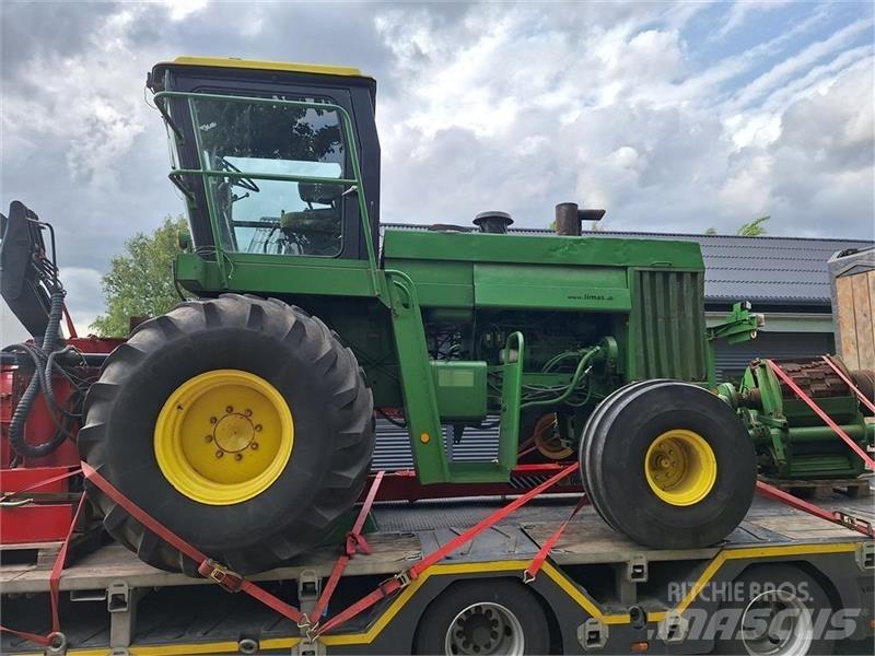 John Deere  Zelfrijdende veldhakselaars
