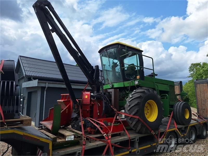 John Deere  Zelfrijdende veldhakselaars