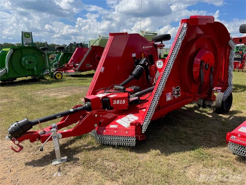 Bush Hog 3815 Balenhakselaars, -snijders en -afwikkelaars