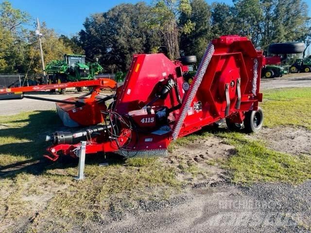 Bush Hog 4115 Balenhakselaars, -snijders en -afwikkelaars
