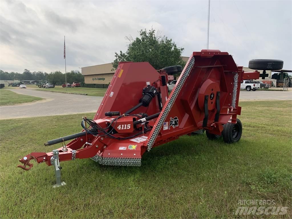 Bush Hog 4115 Balenhakselaars, -snijders en -afwikkelaars