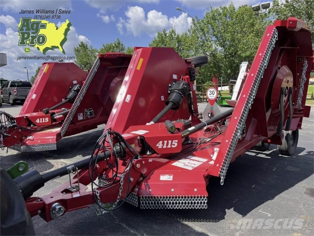 Bush Hog 4115 Balenhakselaars, -snijders en -afwikkelaars