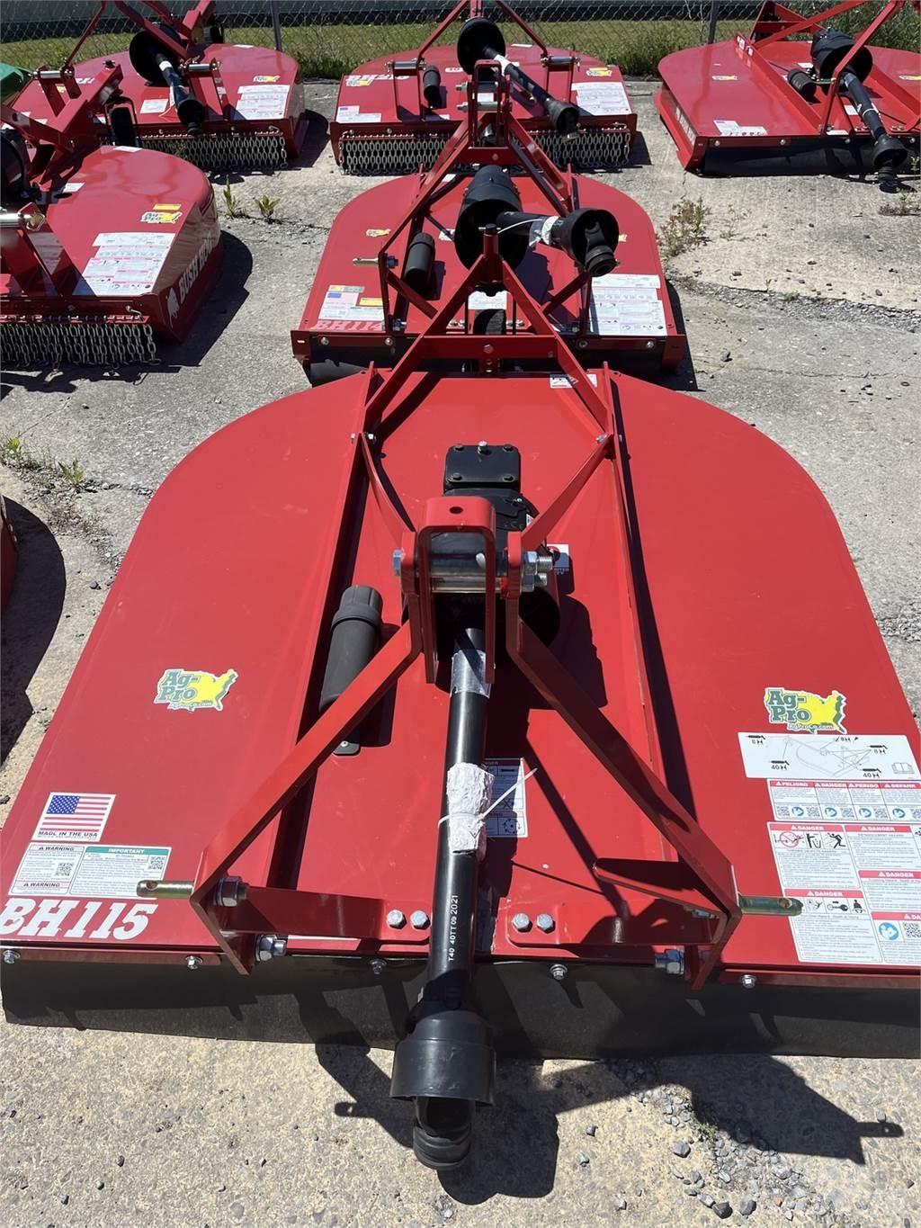 Bush Hog BH115 Balenhakselaars, -snijders en -afwikkelaars