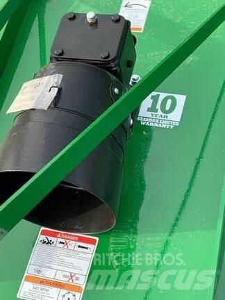 Bush Hog BH115 Balenhakselaars, -snijders en -afwikkelaars