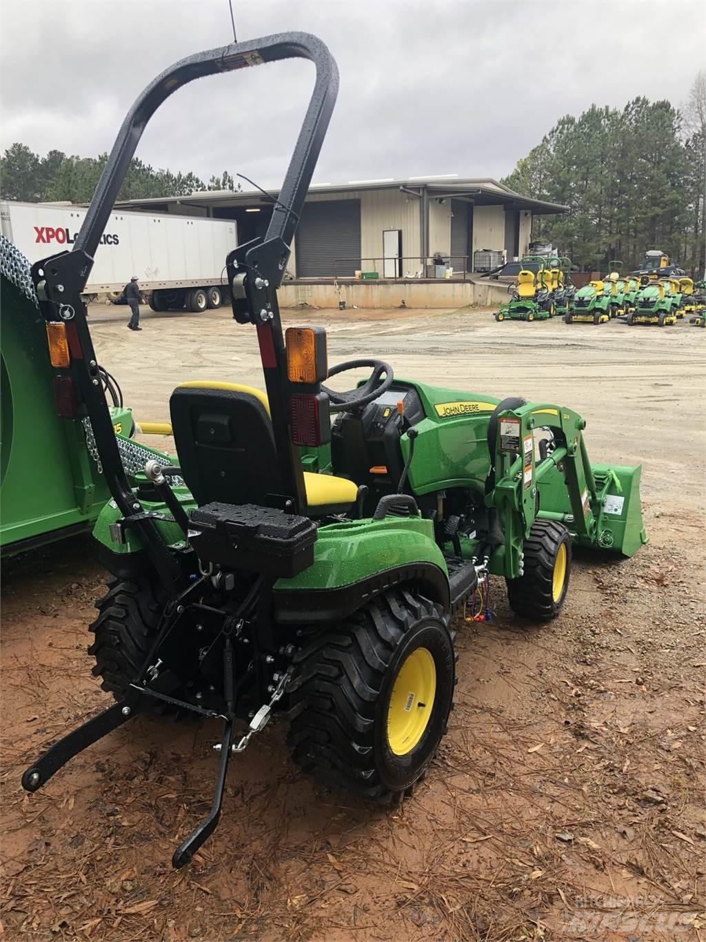 John Deere 1023E Compacttrekkers
