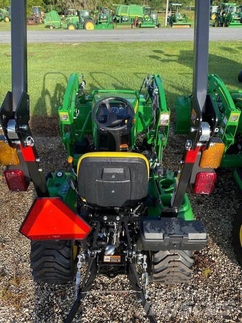 John Deere 1023E Compacttrekkers