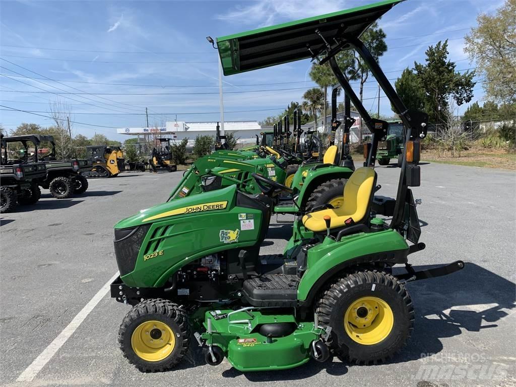 John Deere 1023E Compacttrekkers