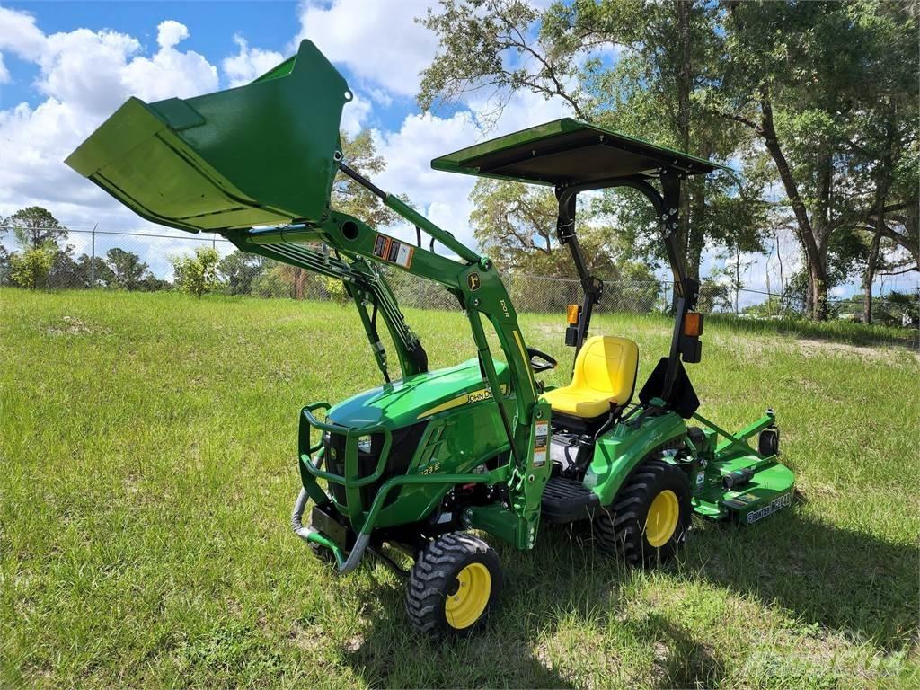 John Deere 1023E Compacttrekkers