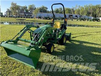 John Deere 1023E Compacttrekkers