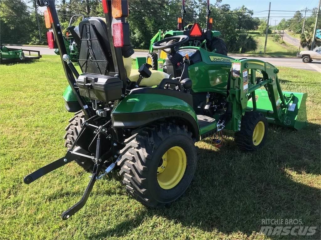 John Deere 1025R Compacttrekkers