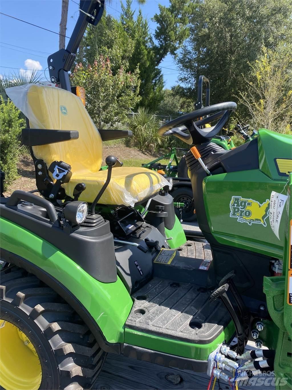 John Deere 1025R Compacttrekkers
