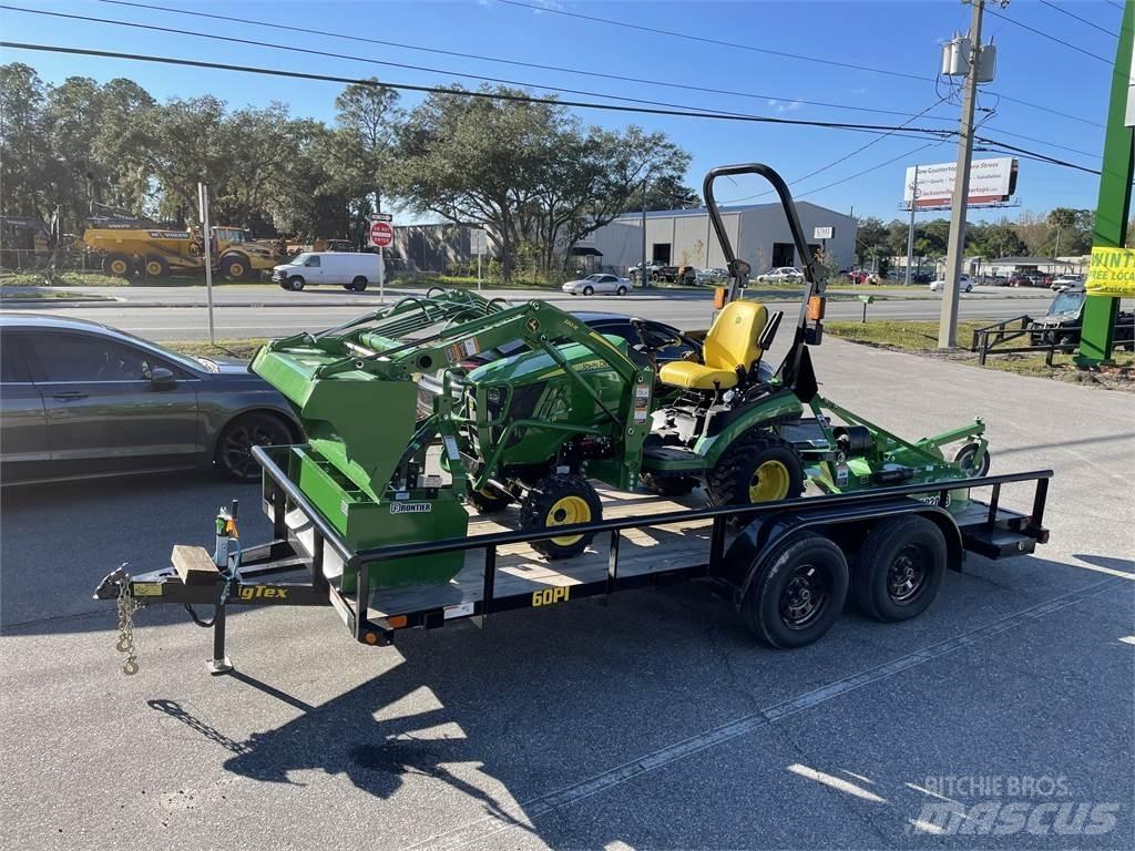 John Deere 1025R Compacttrekkers