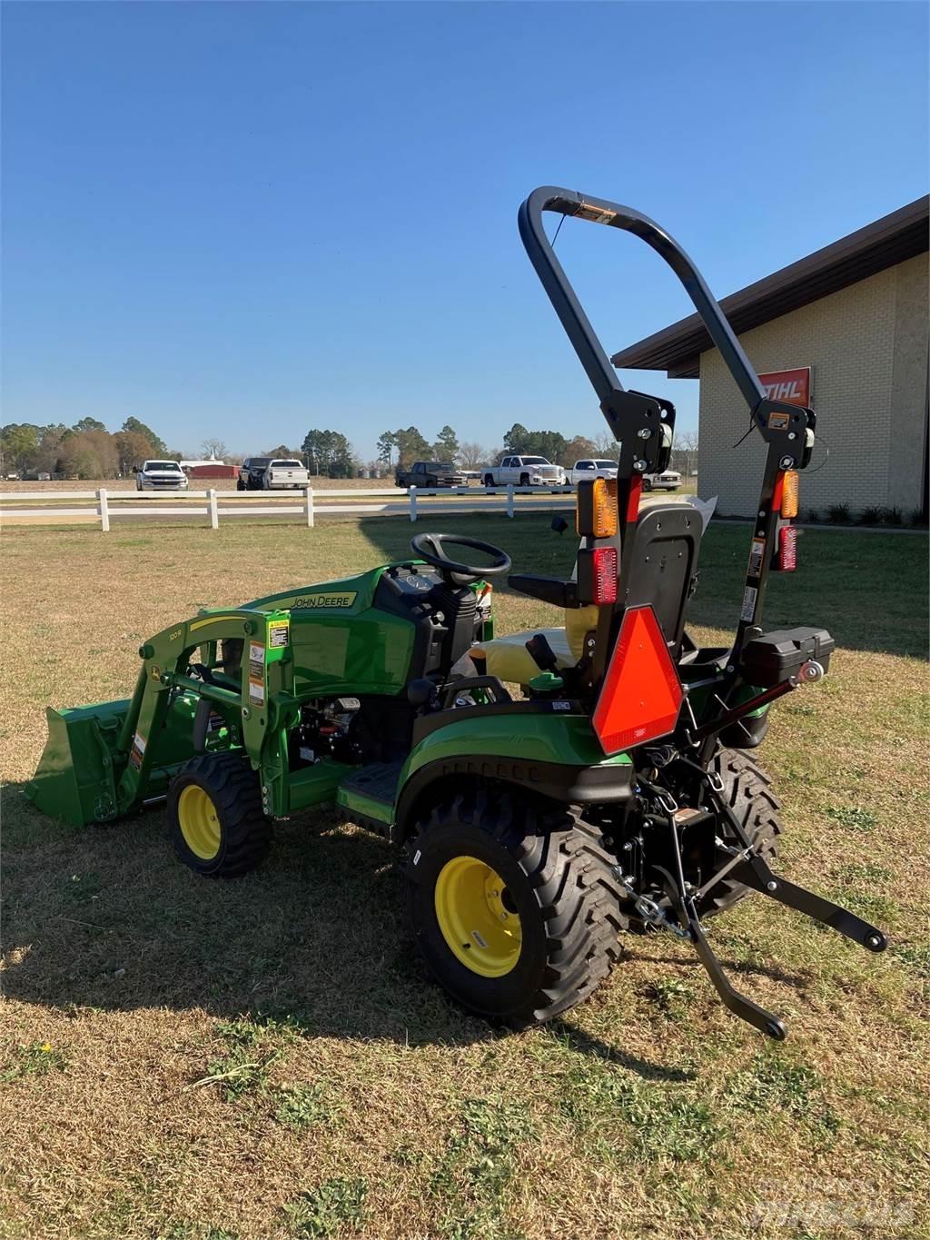 John Deere 1025R Compacttrekkers