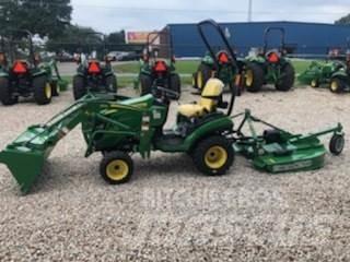 John Deere 1025R Compacttrekkers