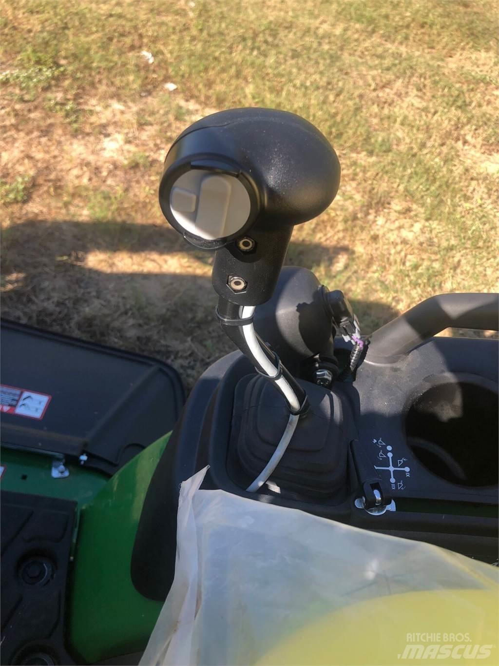 John Deere 1025R Compacttrekkers