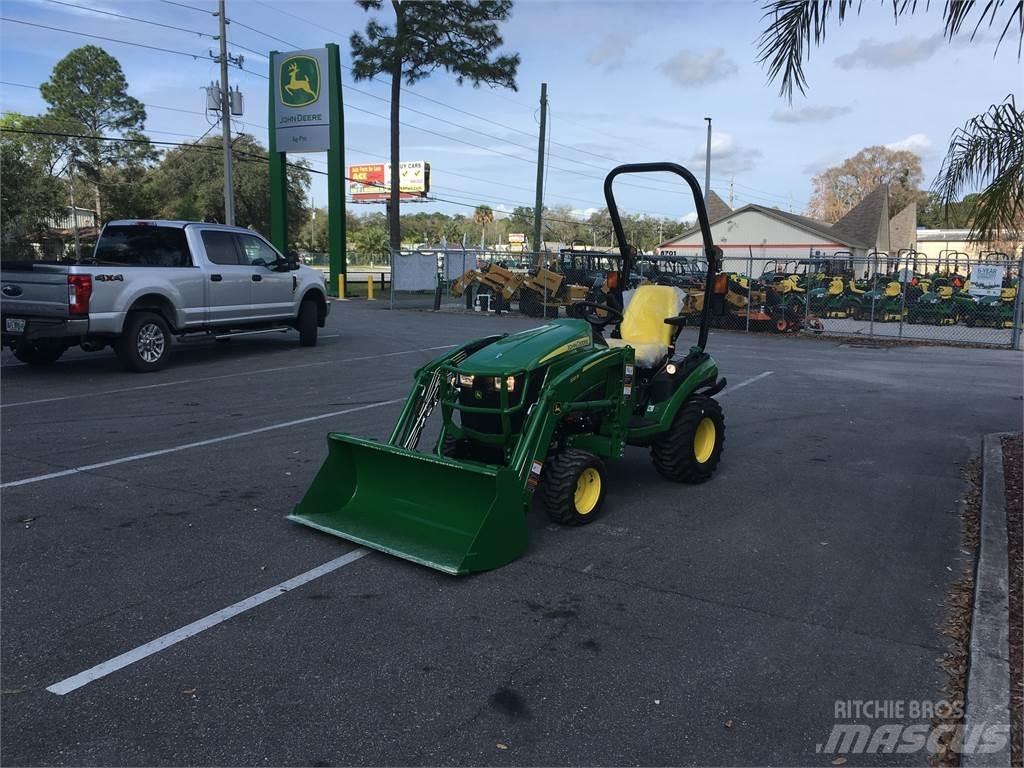 John Deere 1025R Compacttrekkers