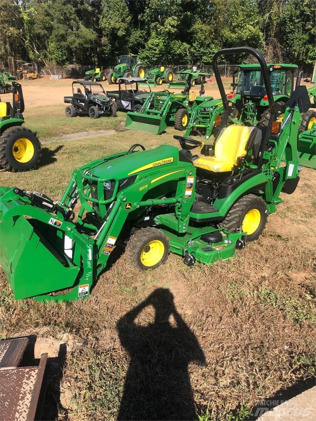 John Deere 1025R Compacttrekkers