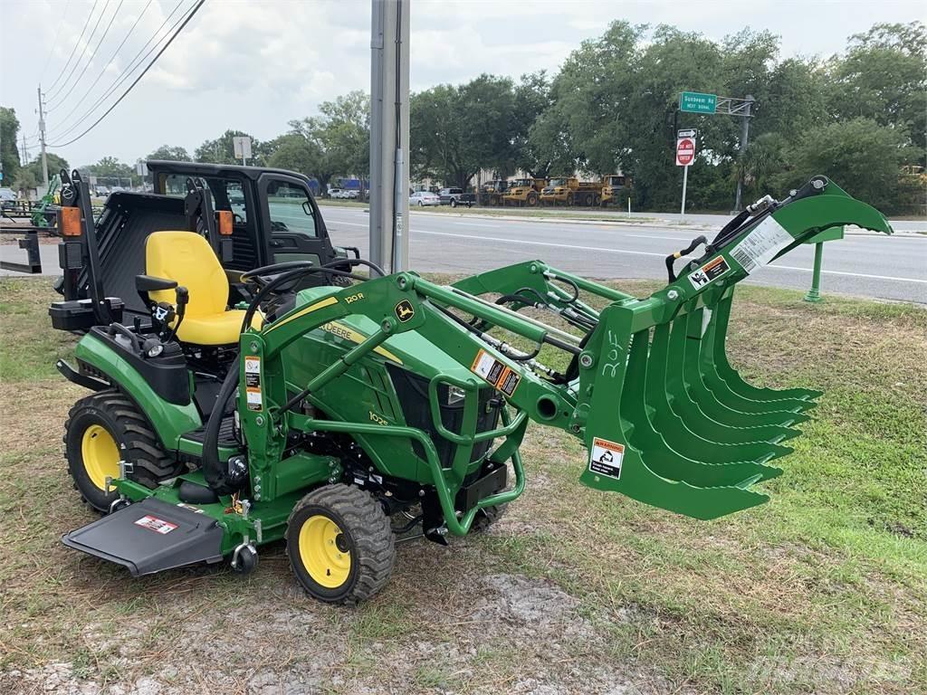 John Deere 1025R Compacttrekkers