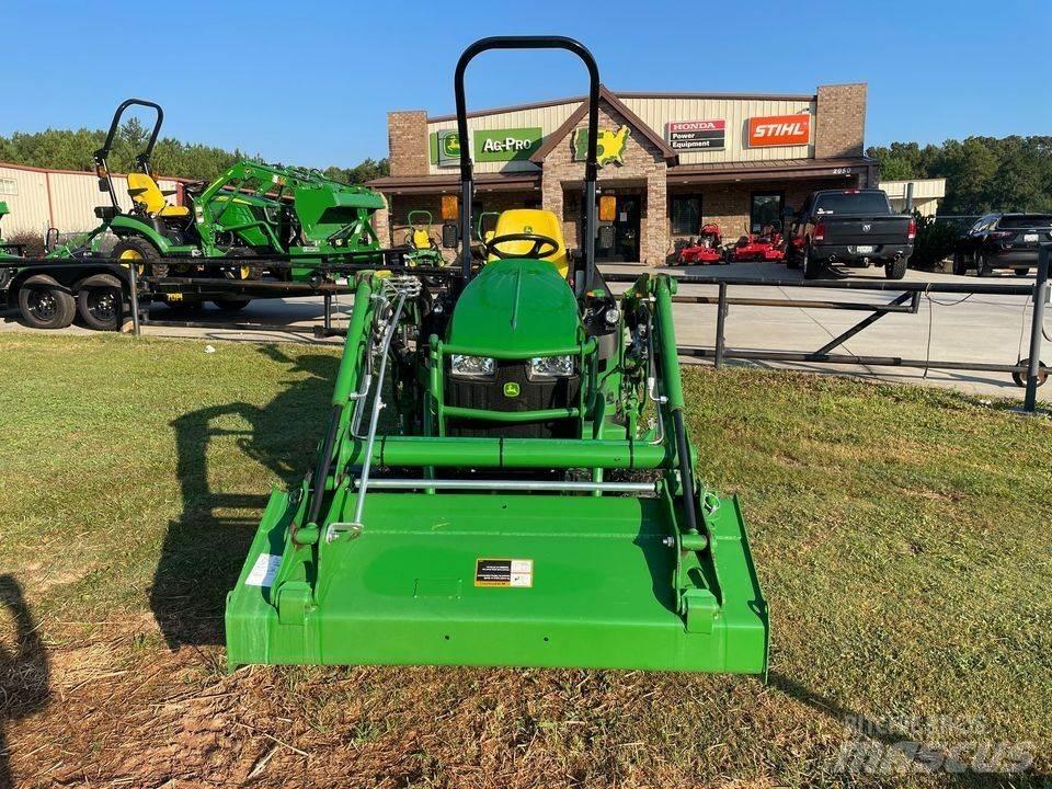 John Deere 1025R Compacttrekkers