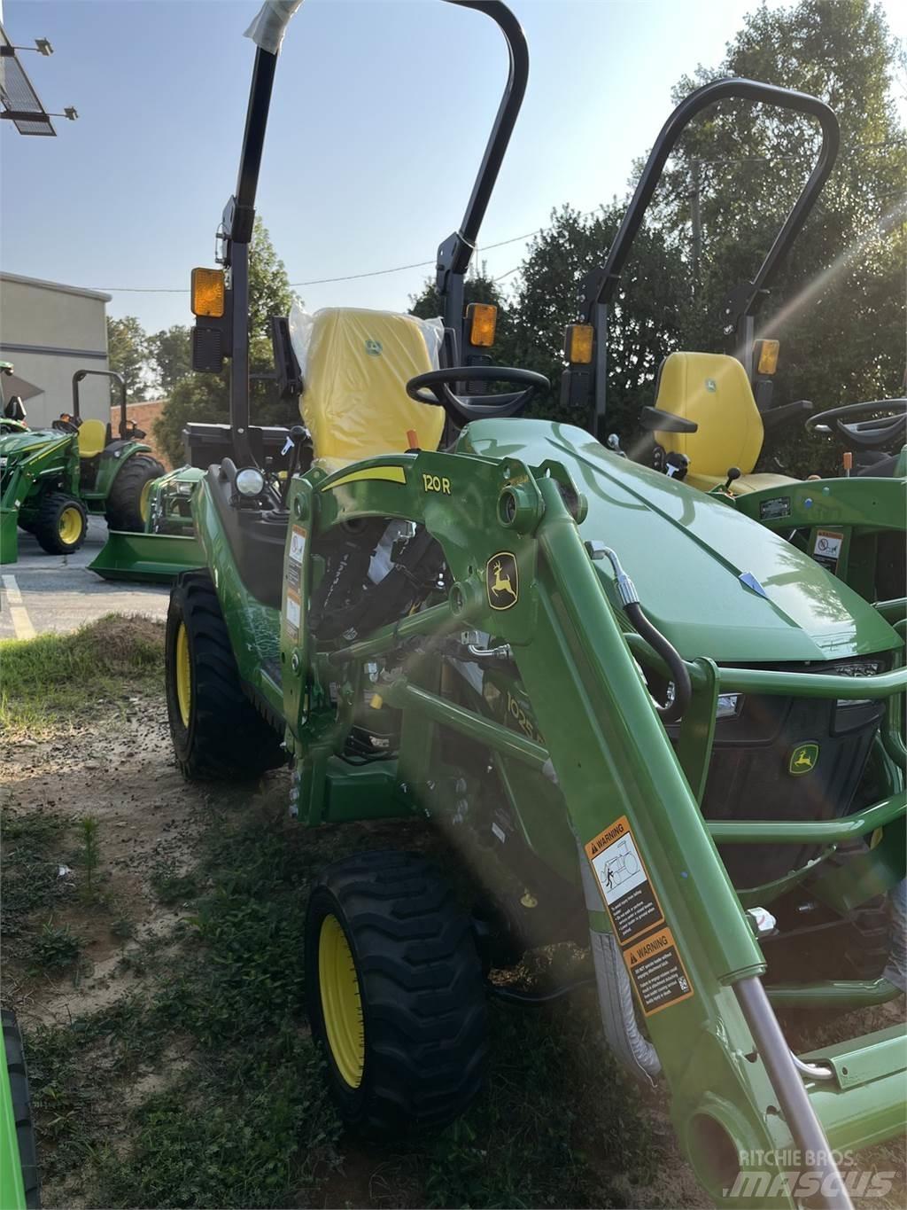 John Deere 1025R Compacttrekkers