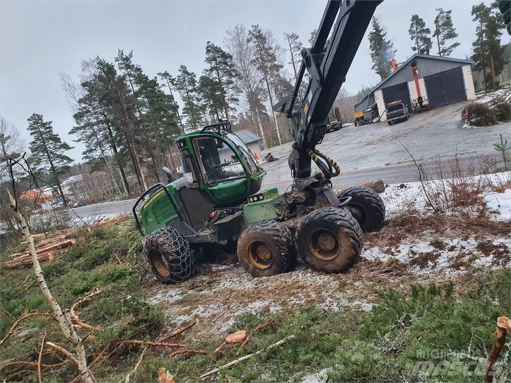 John Deere 1270G Harvesters