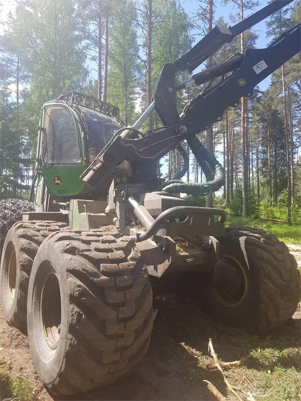 John Deere 1470G Harvesters