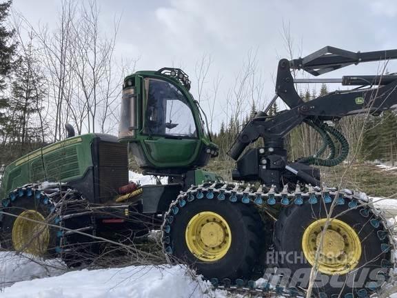 John Deere 1470G Harvesters