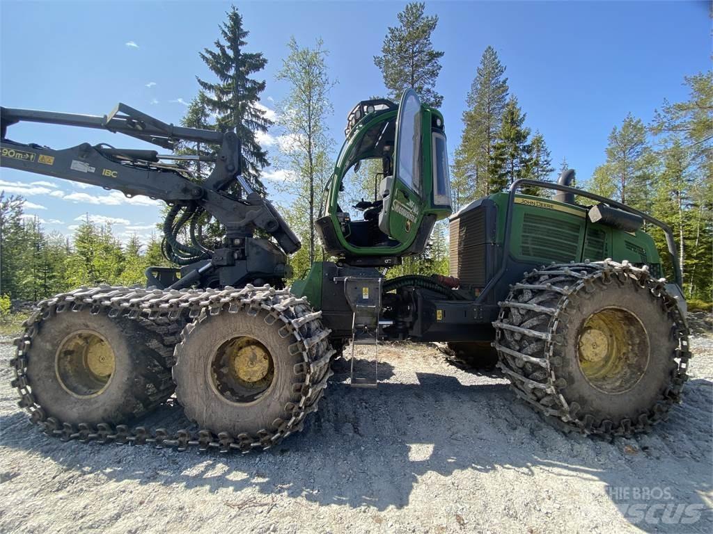 John Deere 1470G Harvesters