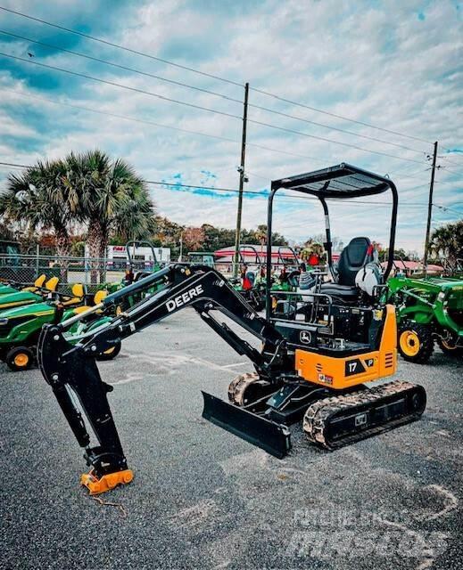 John Deere 17 P Minigraafmachines < 7t