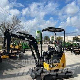 John Deere 17 P Minigraafmachines < 7t