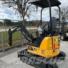 John Deere 17 P Minigraafmachines < 7t