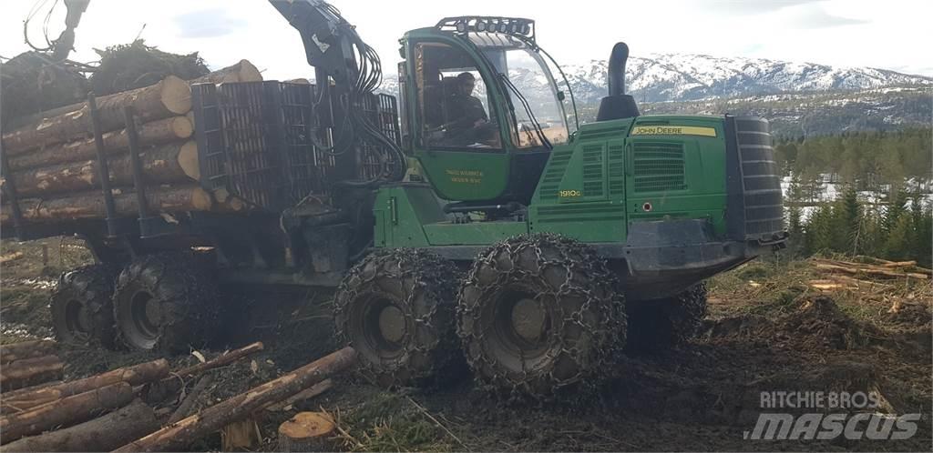John Deere 1910G Uitrijwagens