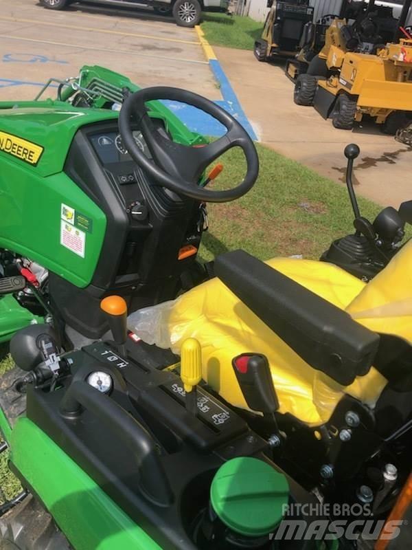 John Deere 2025R Compacttrekkers