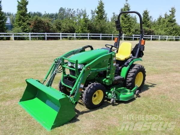 John Deere 2025R Compacttrekkers