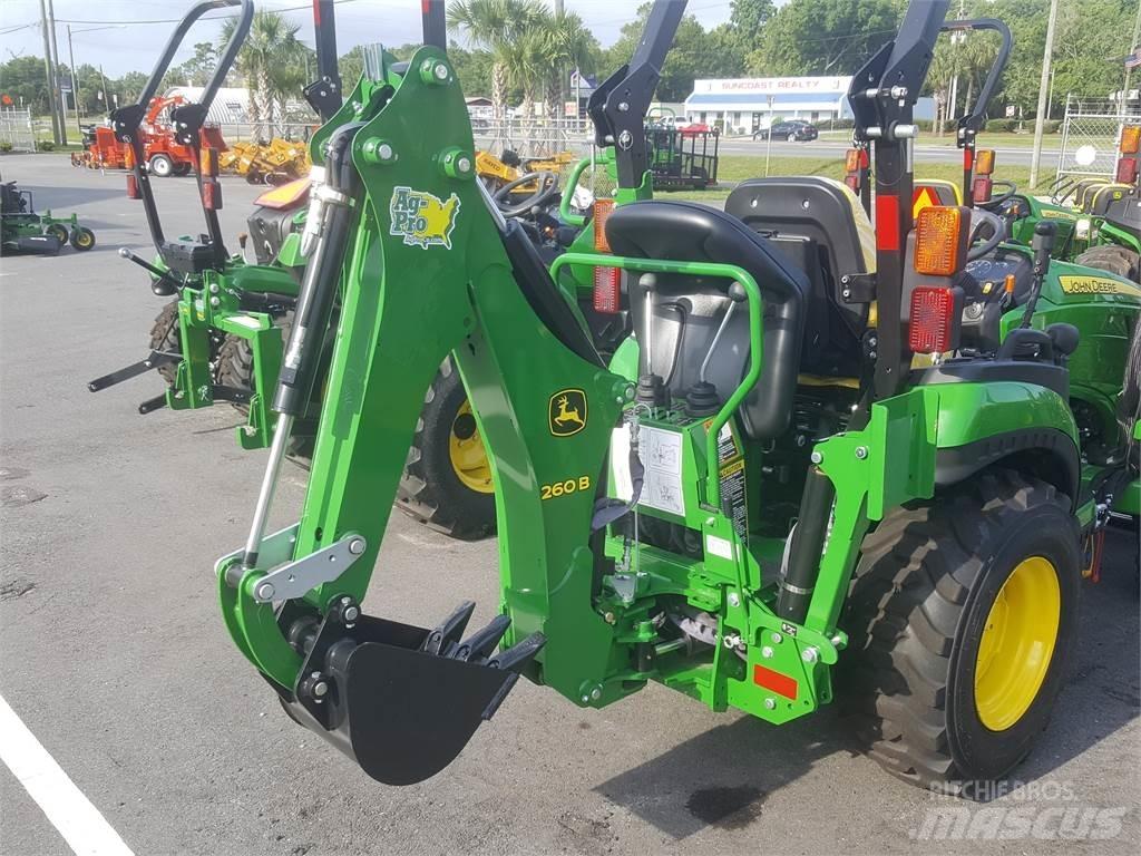 John Deere 2025R Compacttrekkers