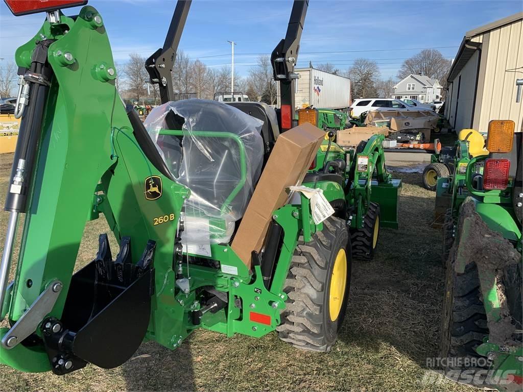 John Deere 2025R Compacttrekkers