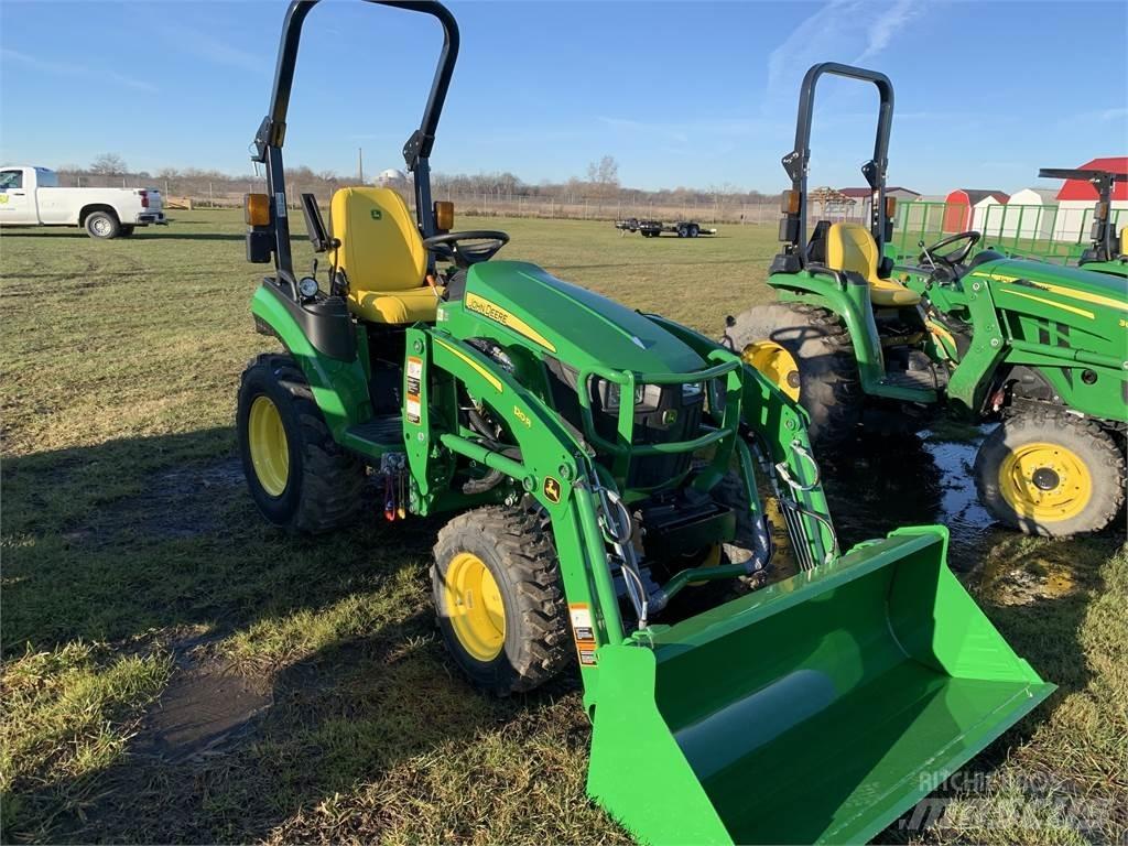 John Deere 2025R Compacttrekkers