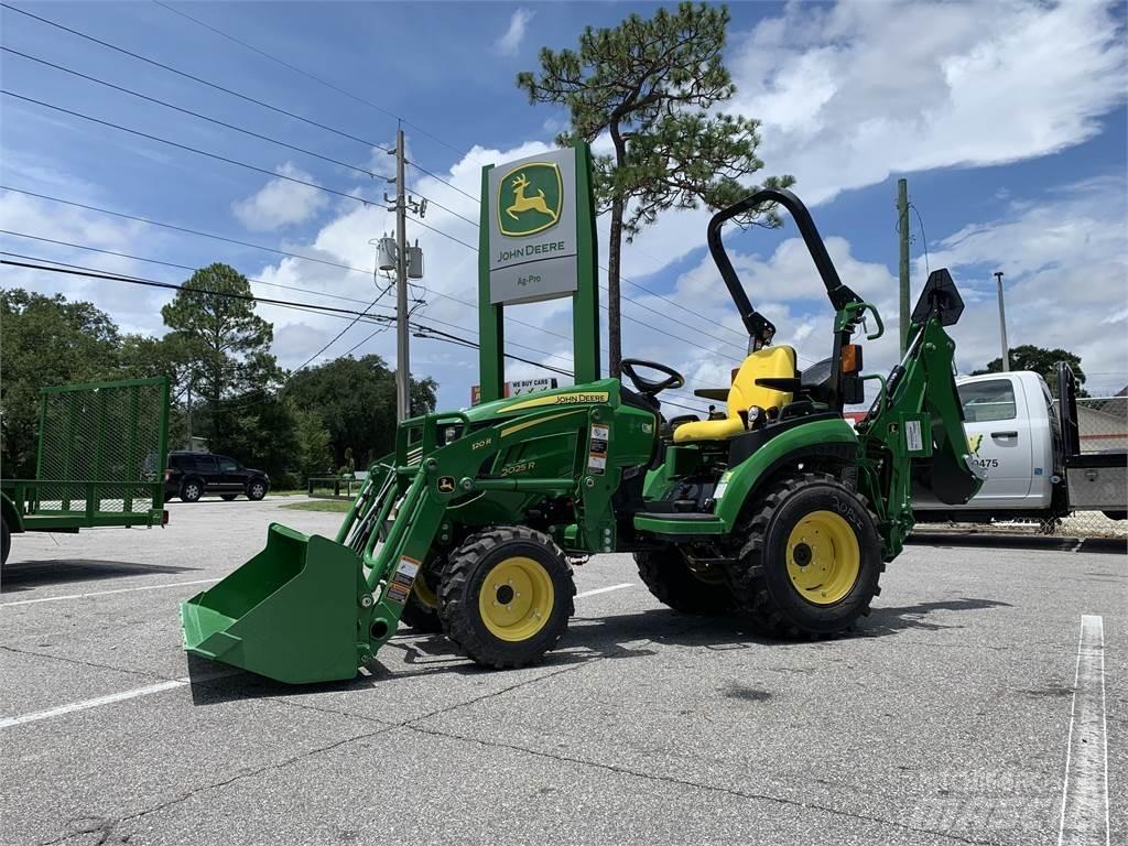 John Deere 2025R Compacttrekkers