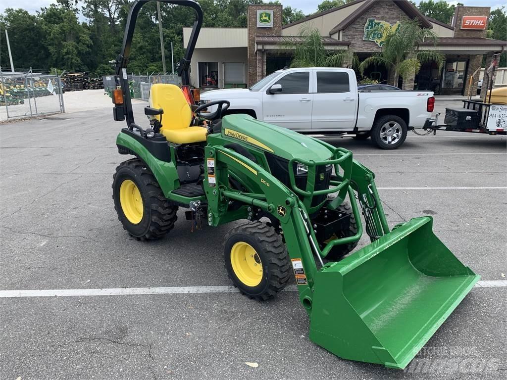 John Deere 2025R Compacttrekkers